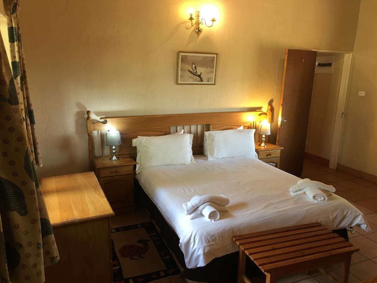 Dragon Peaks Mountain Resort Champagne Valley Extérieur photo