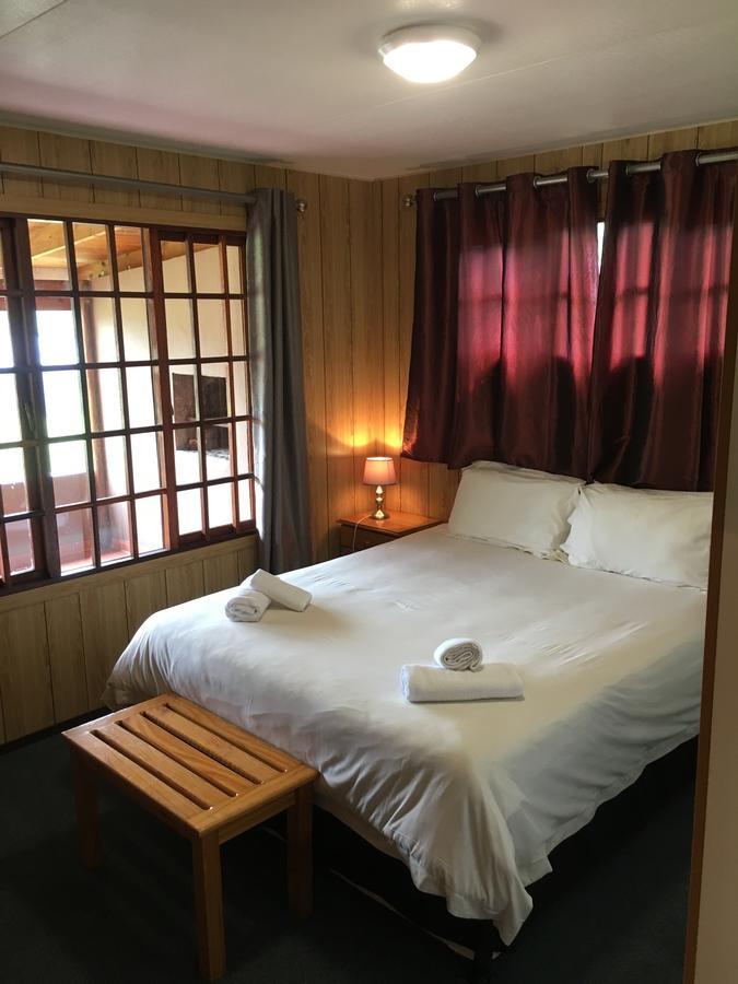 Dragon Peaks Mountain Resort Champagne Valley Extérieur photo